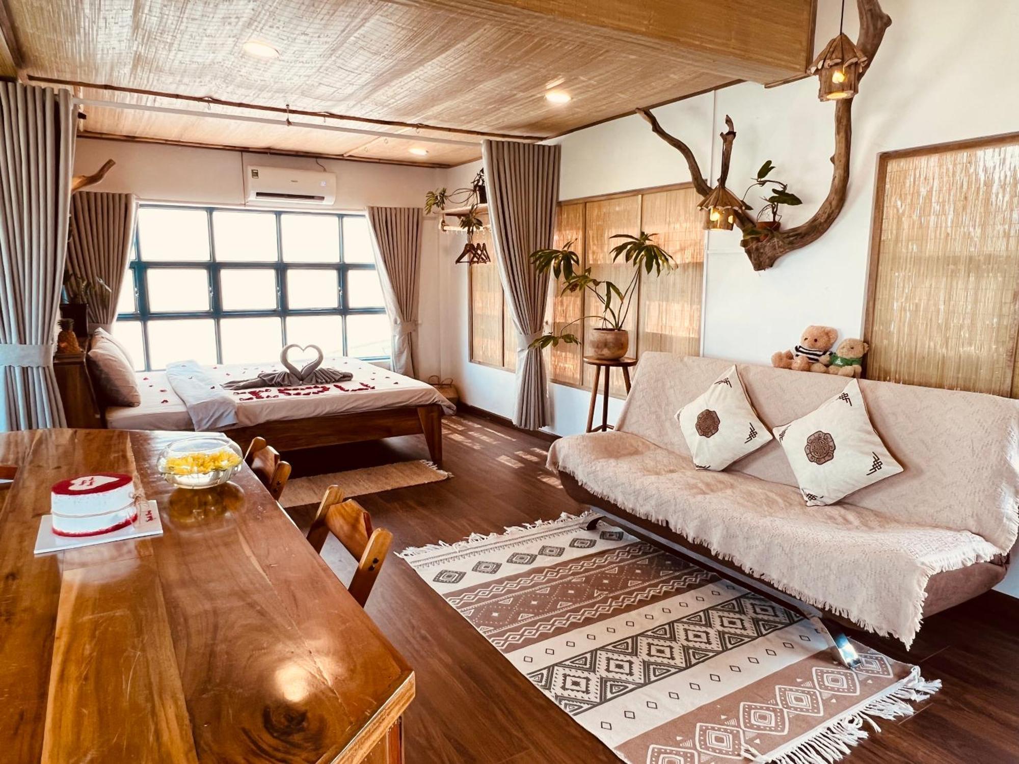 Отель Tinh House Дуонг-Донг Экстерьер фото